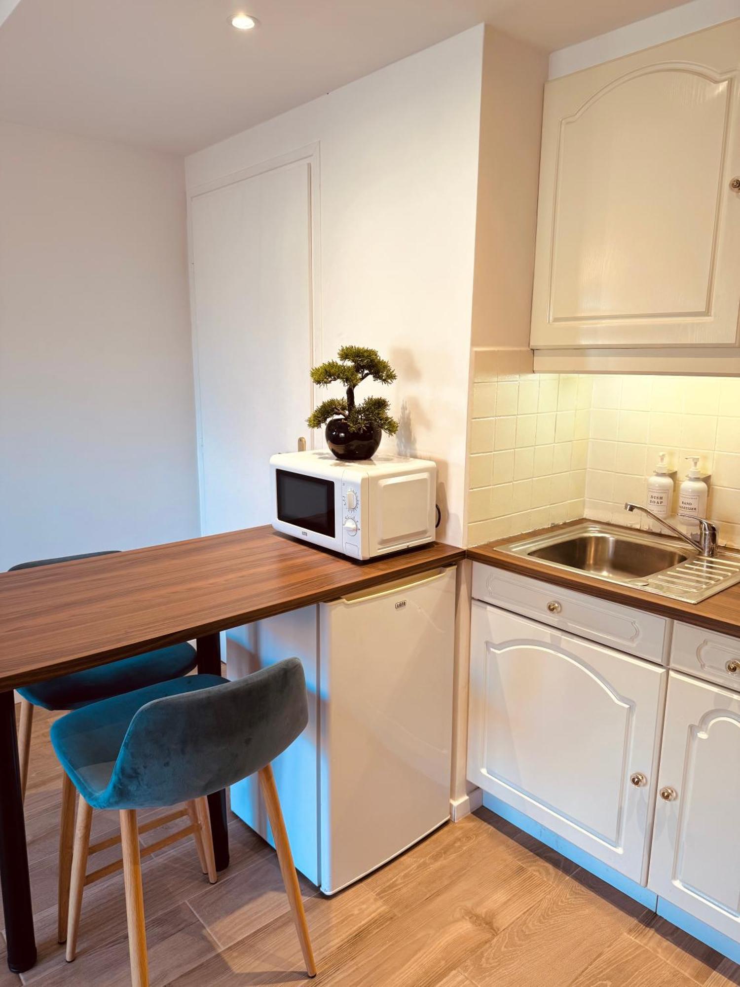 Claelle Appartment - 200M Beach Мандельё-ла-Напуль Экстерьер фото