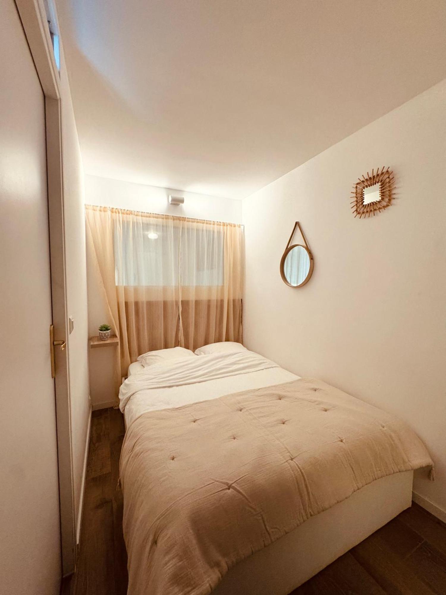 Claelle Appartment - 200M Beach Мандельё-ла-Напуль Экстерьер фото