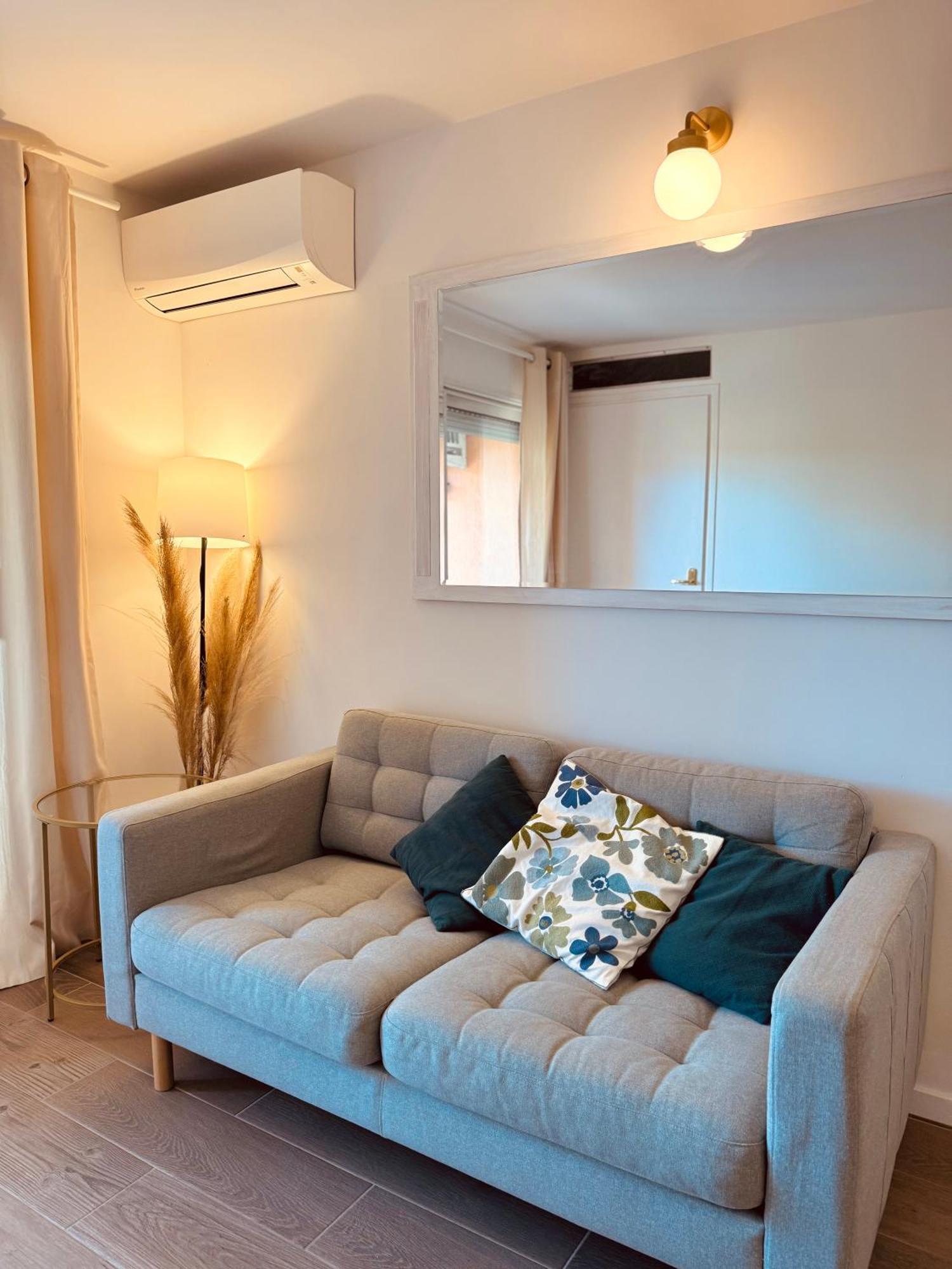 Claelle Appartment - 200M Beach Мандельё-ла-Напуль Экстерьер фото